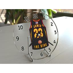 LeBron James 23 - Cleveland Cavaliers NBA Jersey Clock - Legends Edition