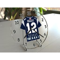 Tom Brady 12 - New England Patriots NFL American Football Jersey Clock - Legend Edition