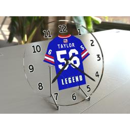 LT Lawrence Taylor 56 - New York Giants NFL American Football Jersey Clock - Legend Edition