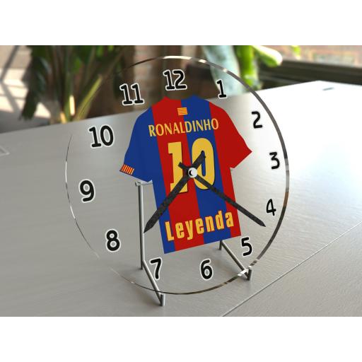 ronaldinho-10-barcelona-football-team-shirt-clock-legend-edition-choose-the-style-of-4459-1-p.jpg