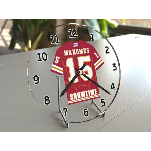 Patrick Mahomes 15 - Kansas City Chiefs NFL American Football Team Jersey Clock - Legend Edition