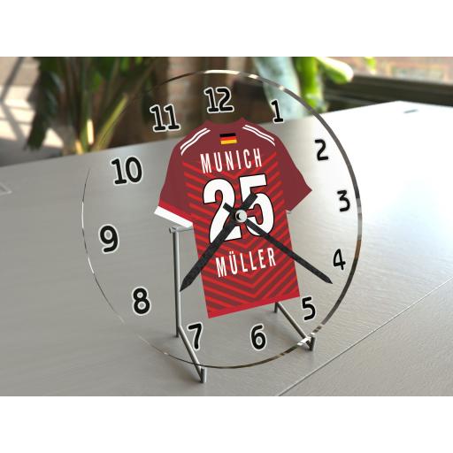 Thomas Muller 25- FC Bayern Munich Football Team Shirt Clock - Legend Edition